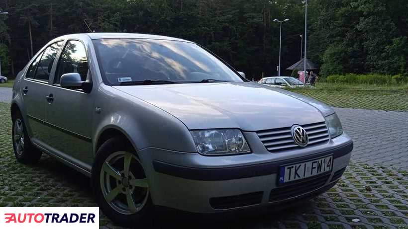 Volkswagen Bora 2000 1.6 105 KM