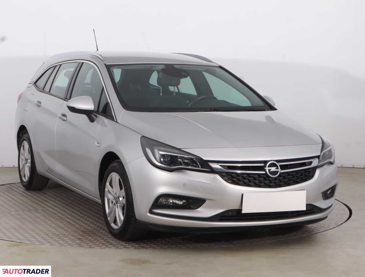 Opel Astra 2019 1.4 123 KM