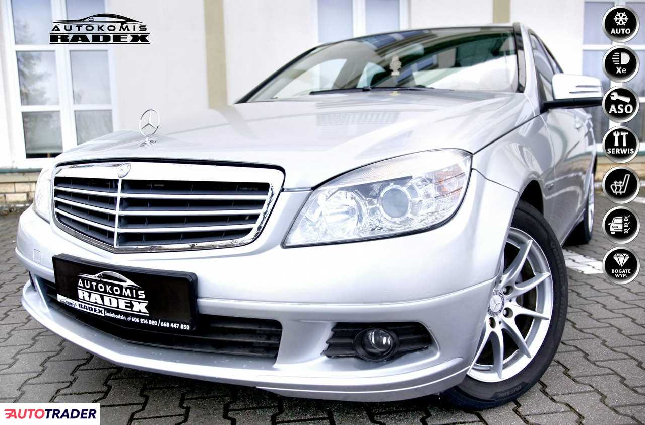 Mercedes C-klasa 2010 1.8 156 KM Mercedes C-klasa 2010 1.8 156 KM
