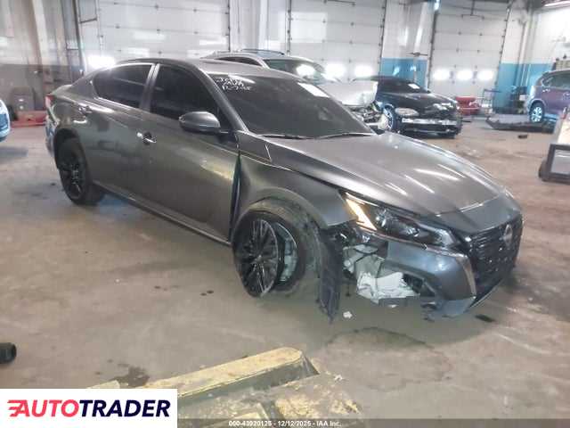 Nissan Altima 2025 2