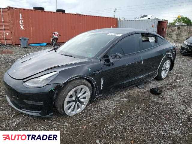 Tesla Model 3 2022