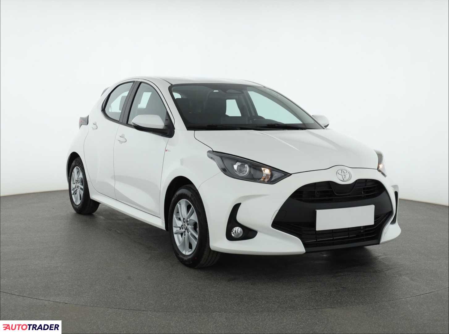 Toyota Yaris 1.5 113 KM 2024r. (Piaseczno)