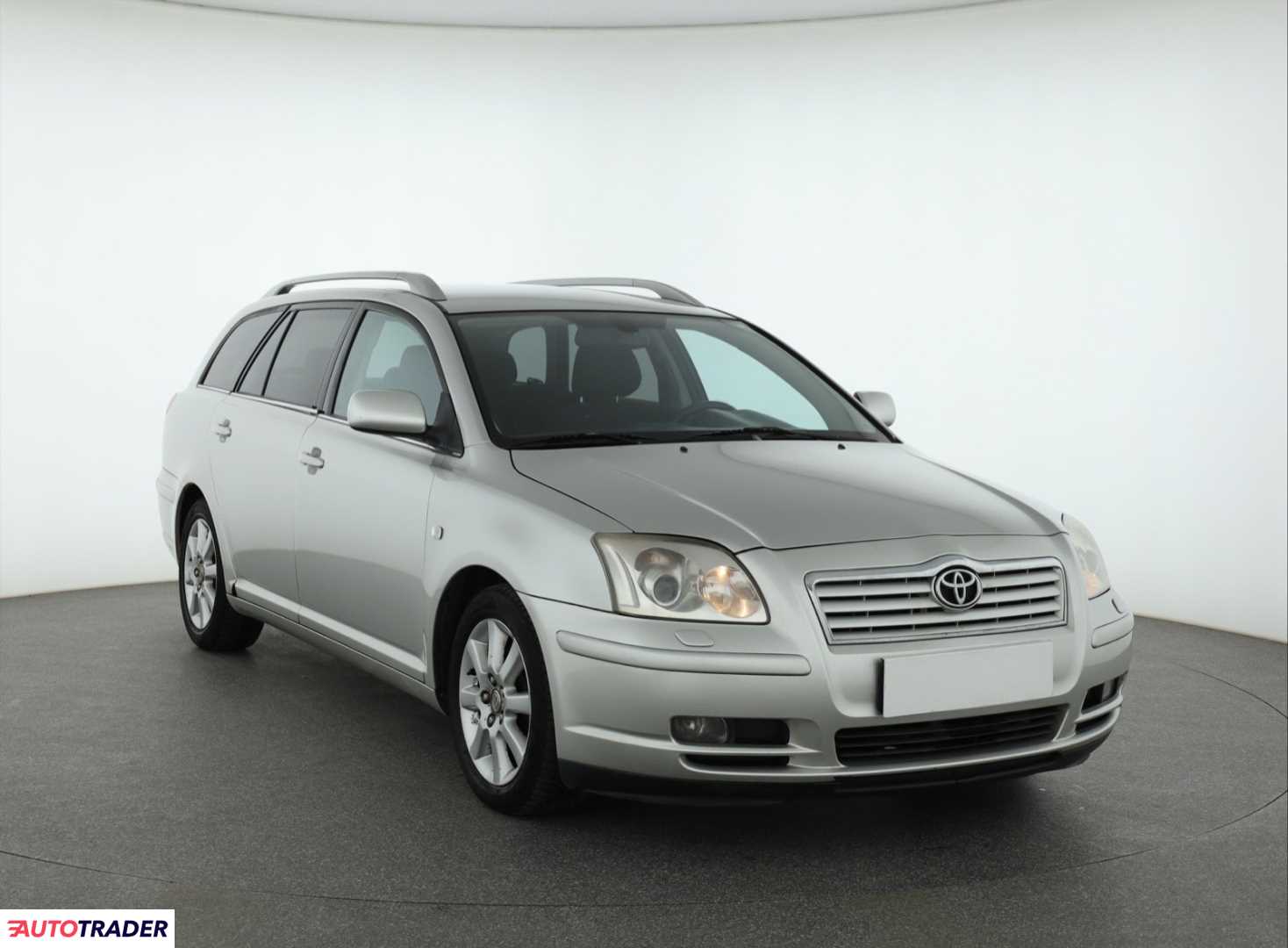 Toyota Avensis 2006 2.2 147 KM