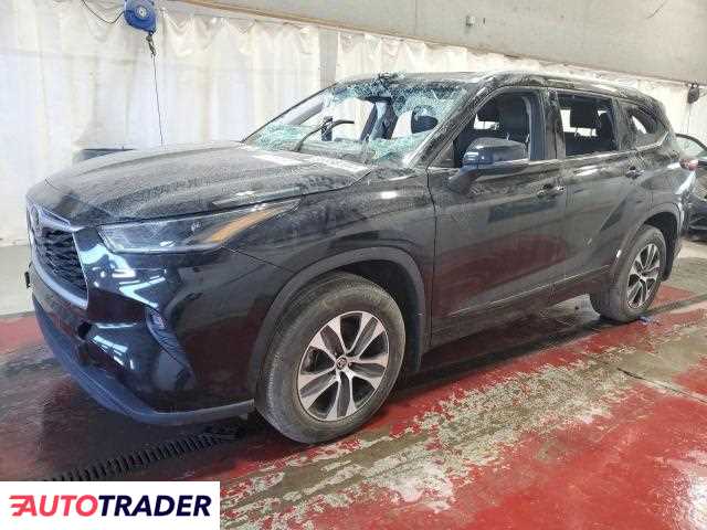 Toyota Highlander 3.0 benzyna 2021r. (ANGOLA)