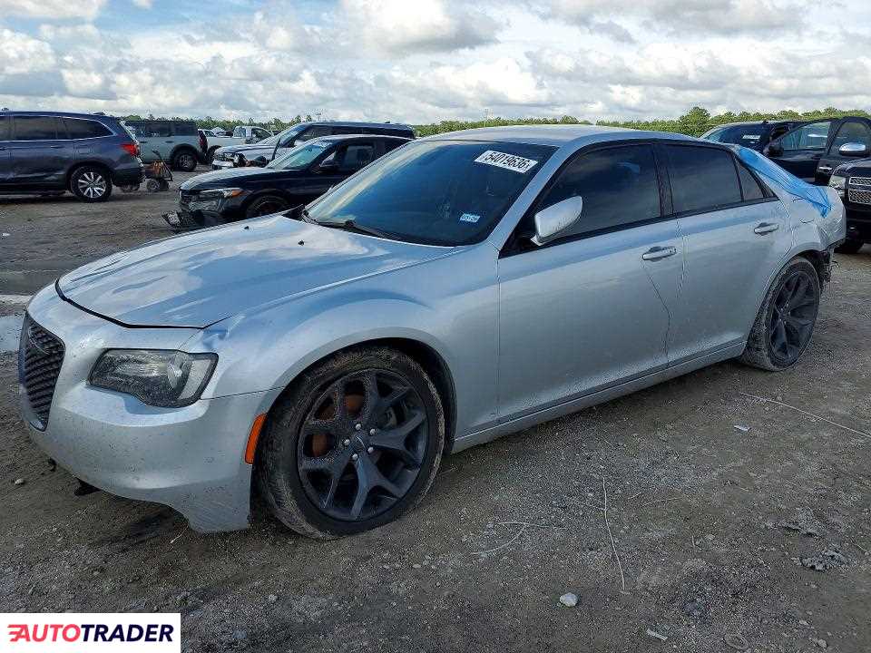 Chrysler 300C 2021 3