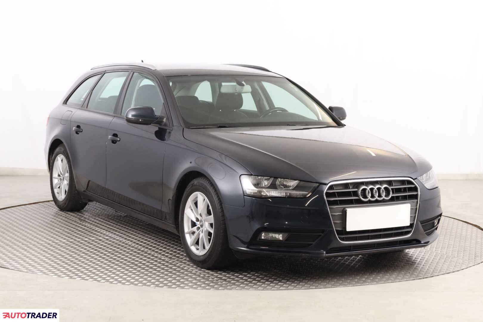 Audi A4 2012 2.0 134 KM Audi A4 2012 2.0 134 KM
