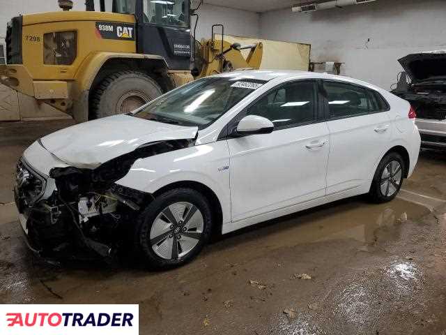 Hyundai IONIQ Hybrid 2020 1