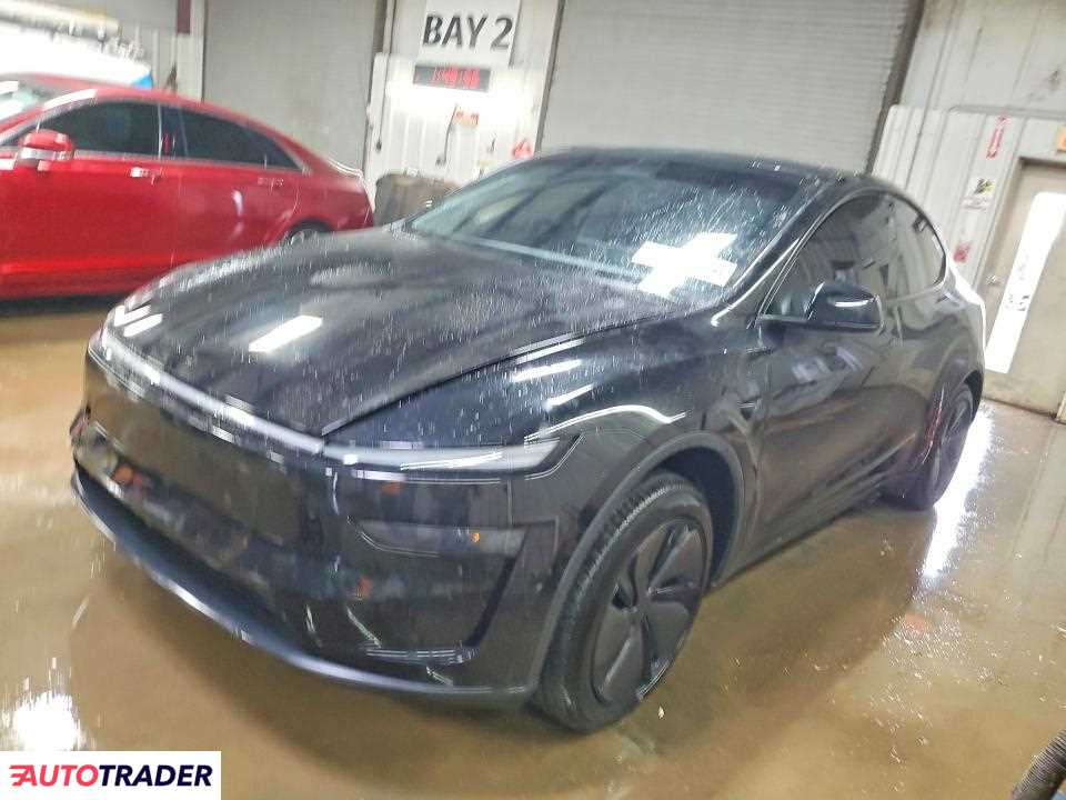 Tesla Model Y 2026