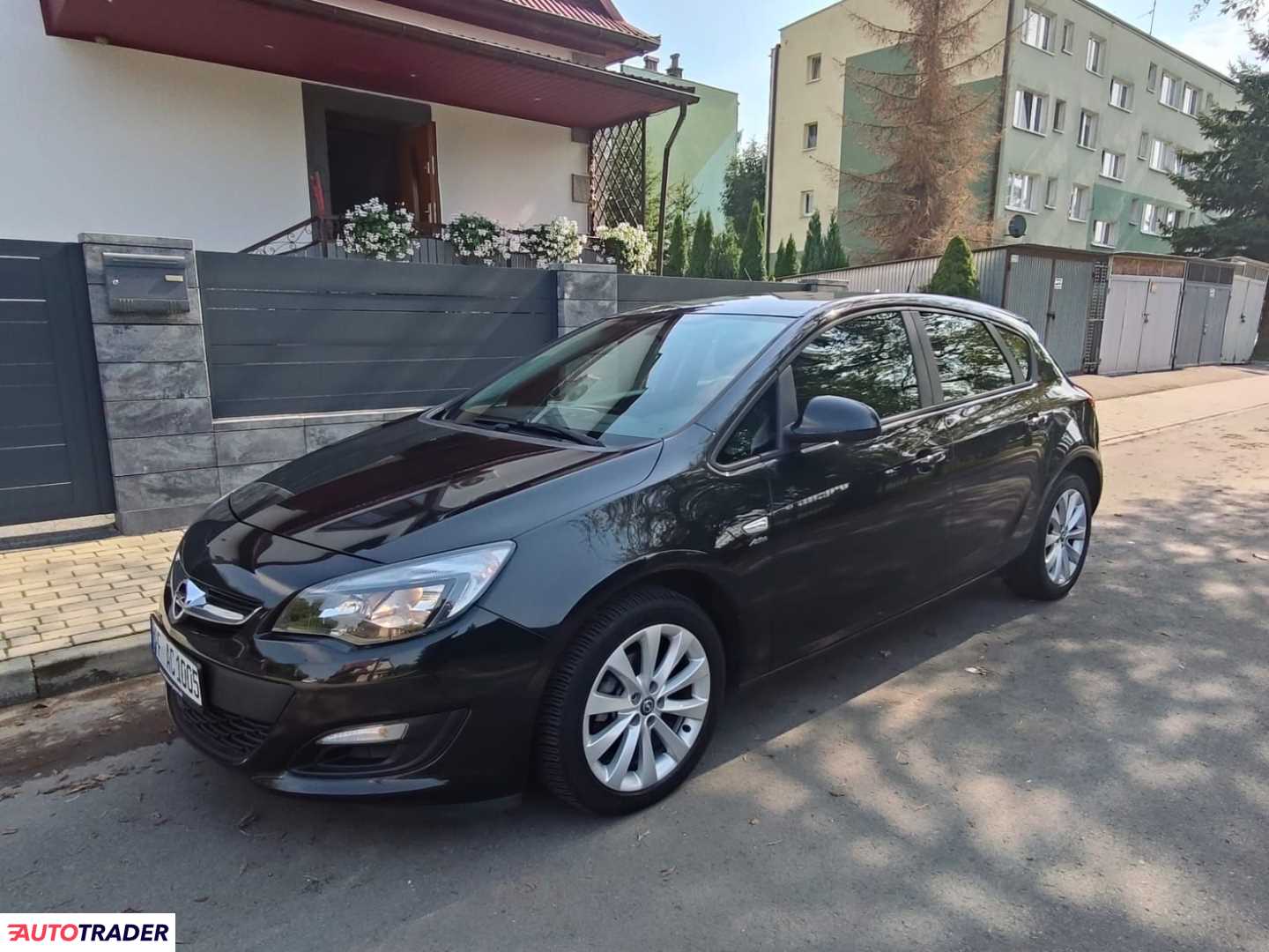 Opel Astra 2013 1.4 120 KM