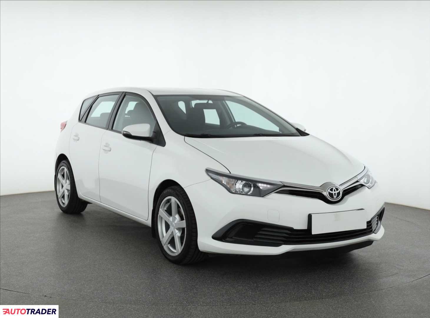 Toyota Auris 2016 1.3 97 KM