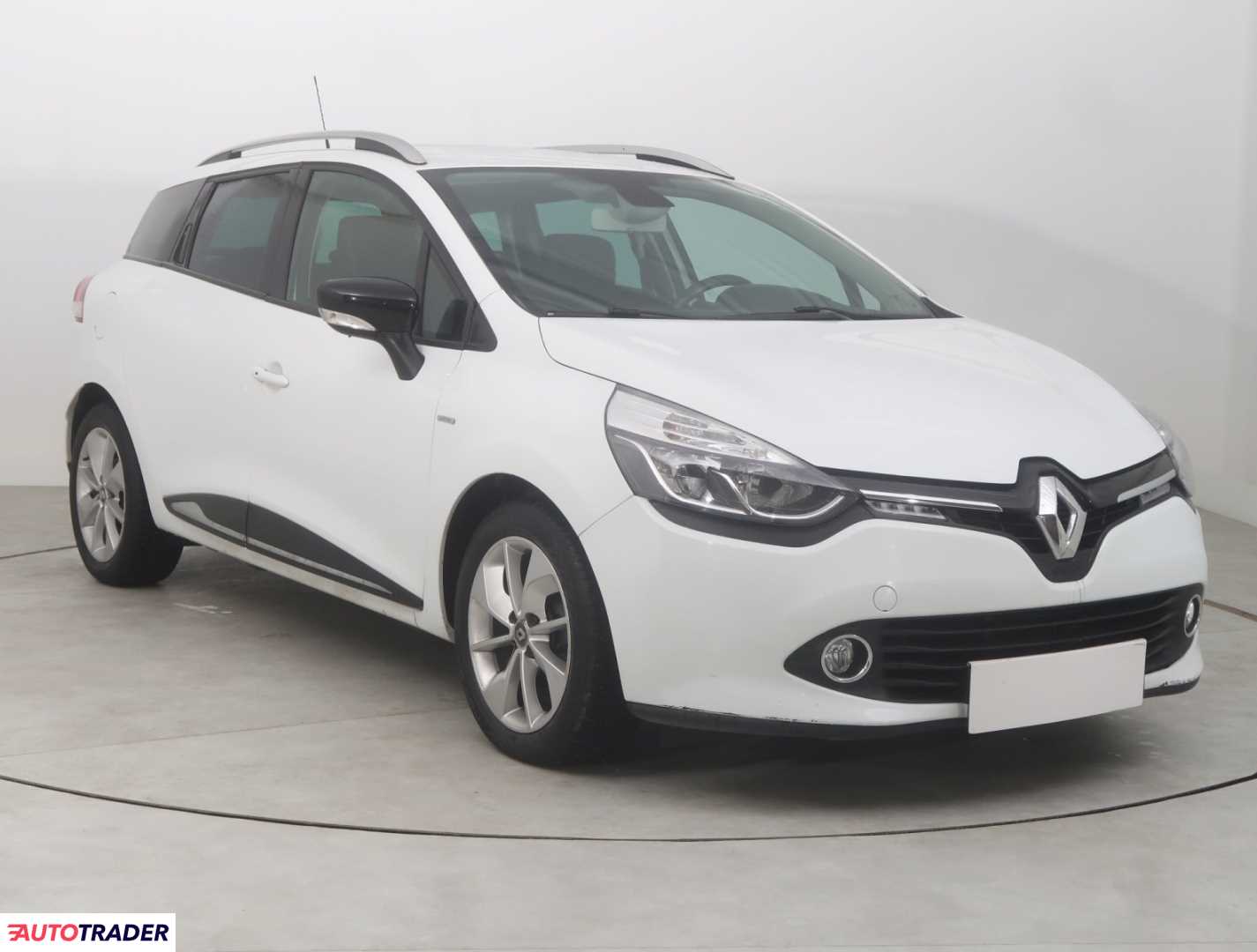 Renault Clio 2015 1.1 118 KM