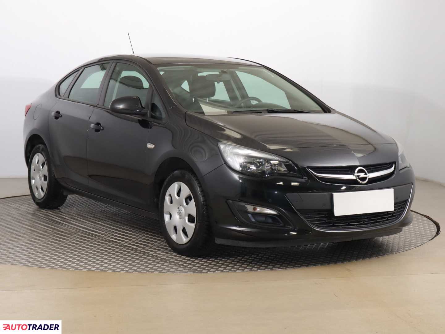 Opel Astra 2015 1.6 113 KM