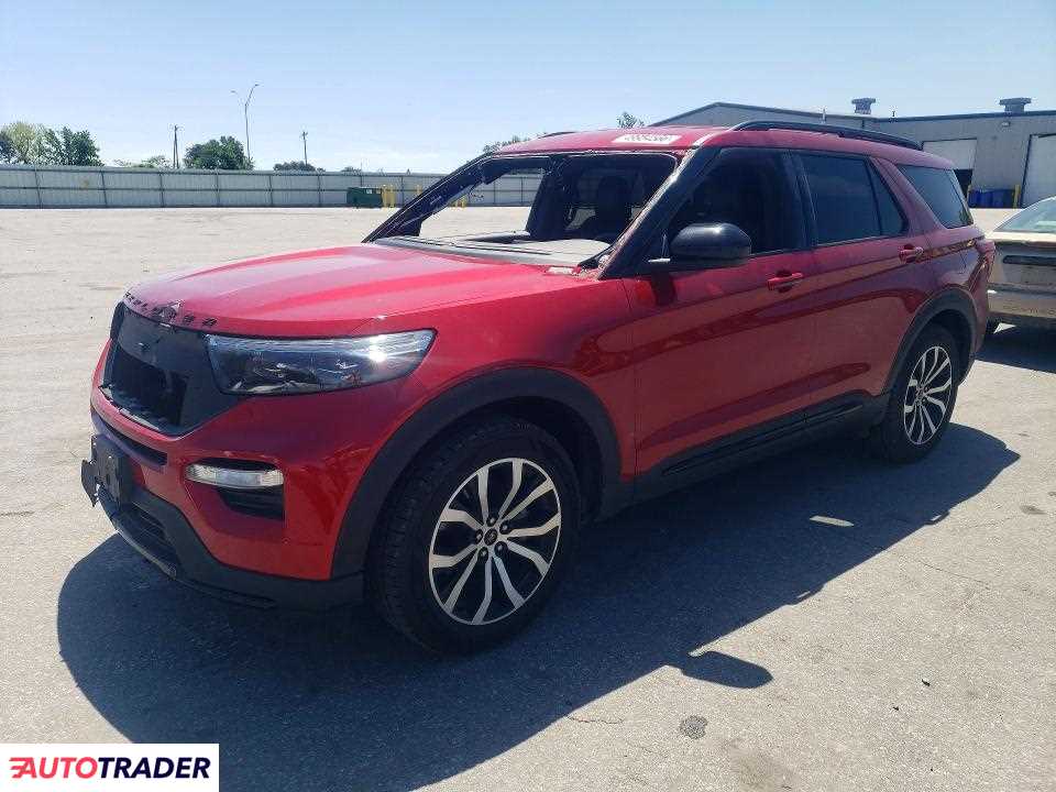 Ford Explorer 2022 3