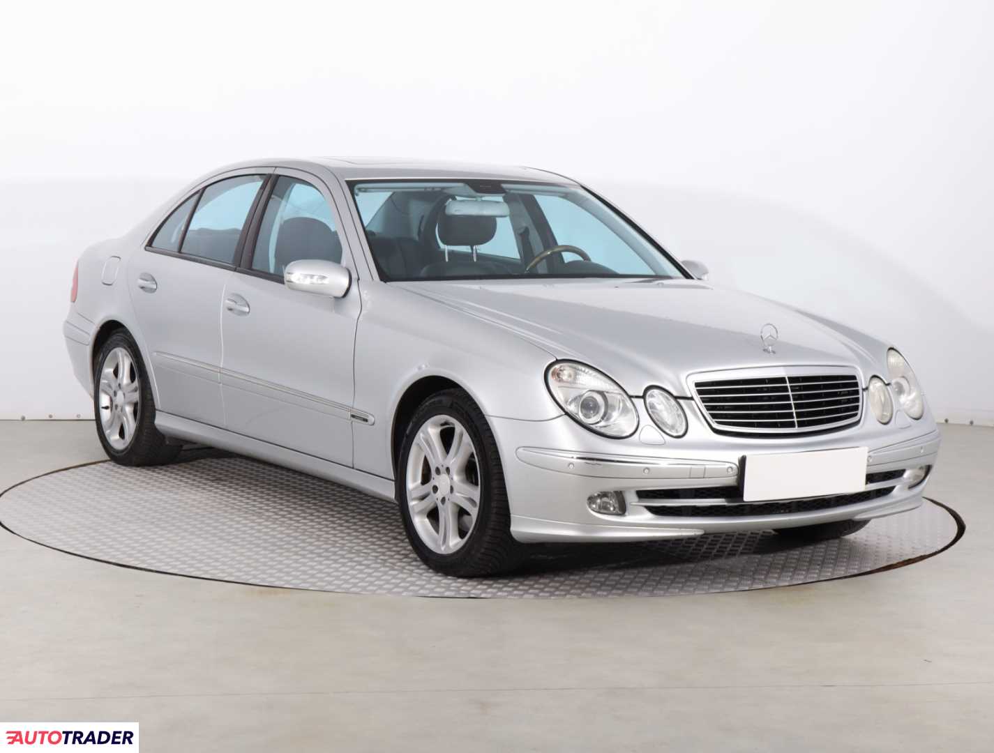 Mercedes E-klasa 2005 3.5 268 KM