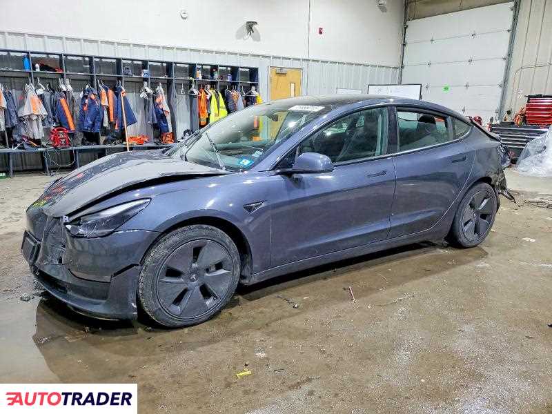 Tesla Model 3 2023