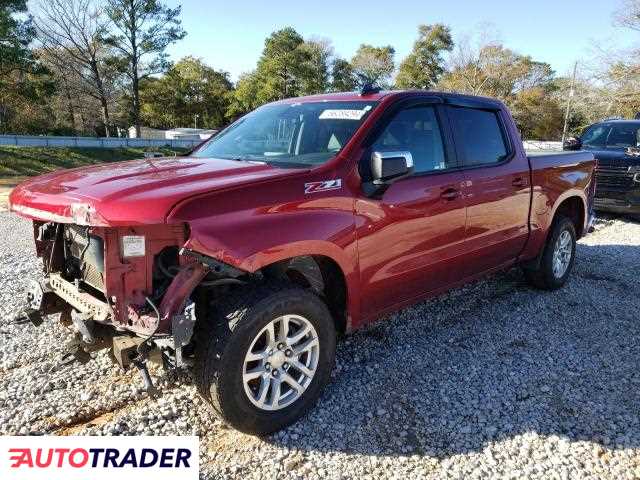 Chevrolet Silverado 5.0 benzyna 2019r. (EIGHT MILE)