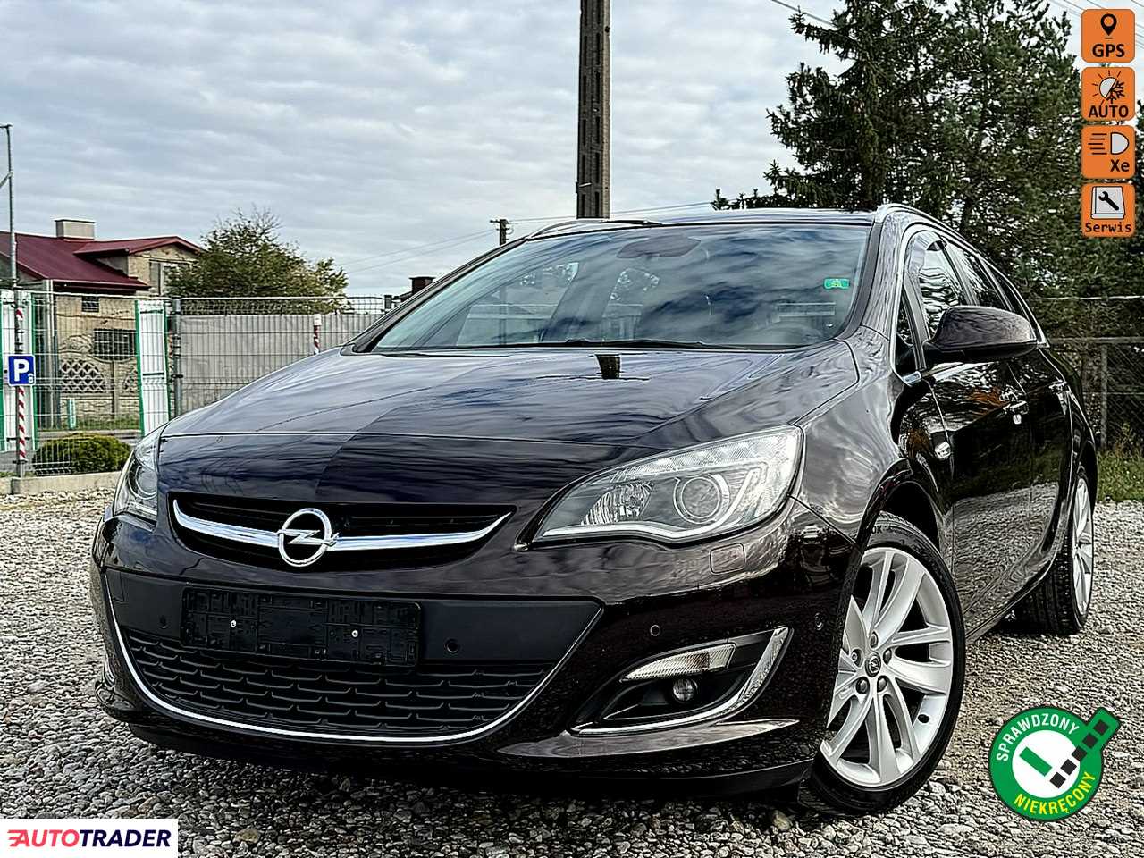 Opel Astra 2014 1.4 140 KM