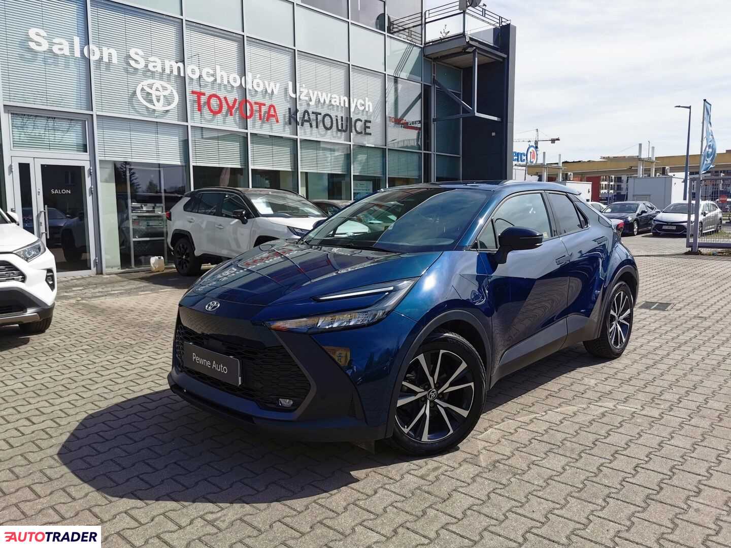 Toyota C-HR 2024 1.8 140 KM
