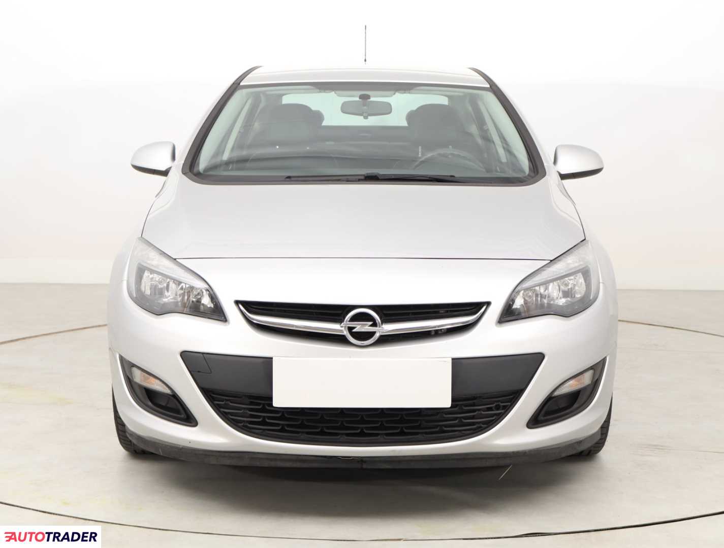 Opel Astra 2018 1.4 138 KM