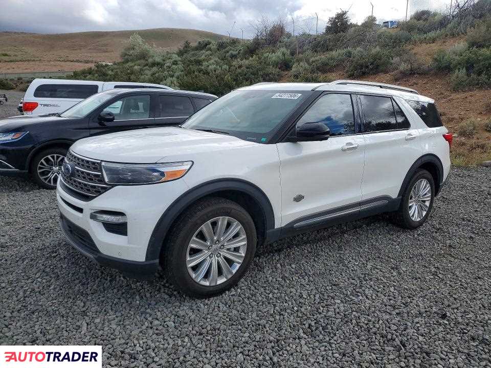Ford Explorer 2022 3