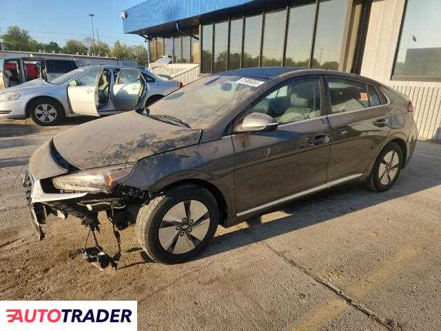 Hyundai IONIQ Hybrid 2021 1