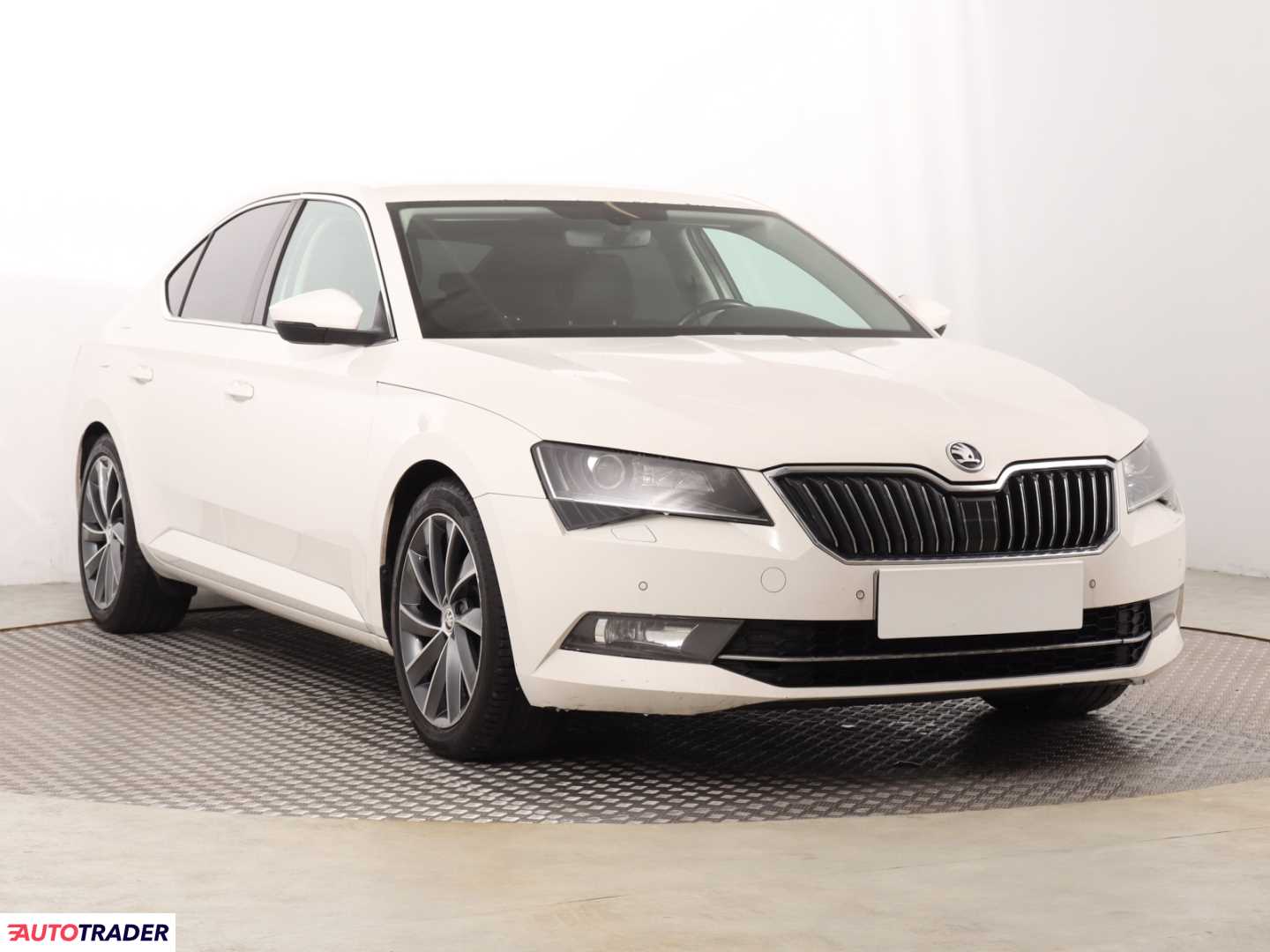 Skoda Superb 2016 1.8 177 KM