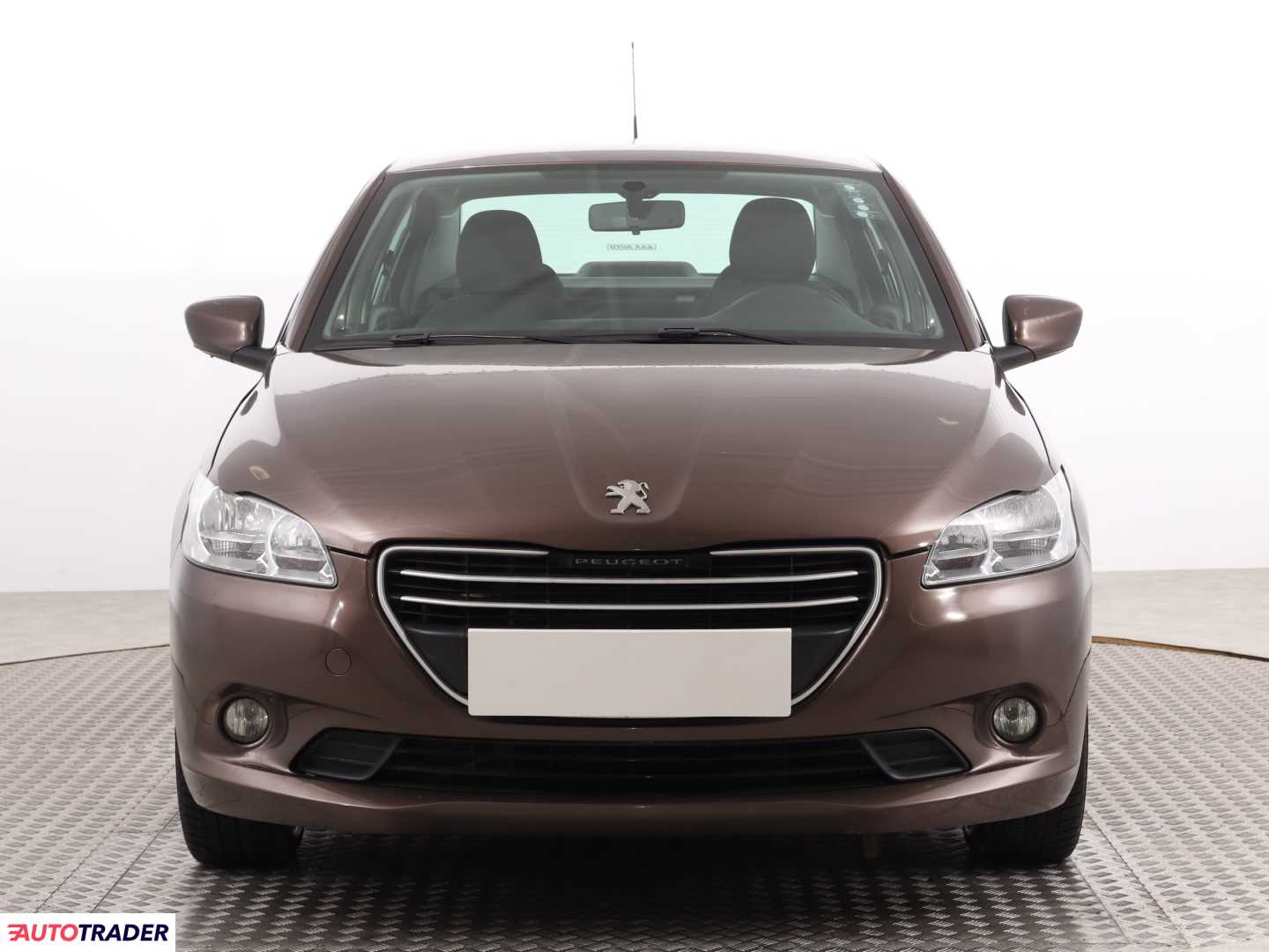 Peugeot 301 2015 1.2 71 KM