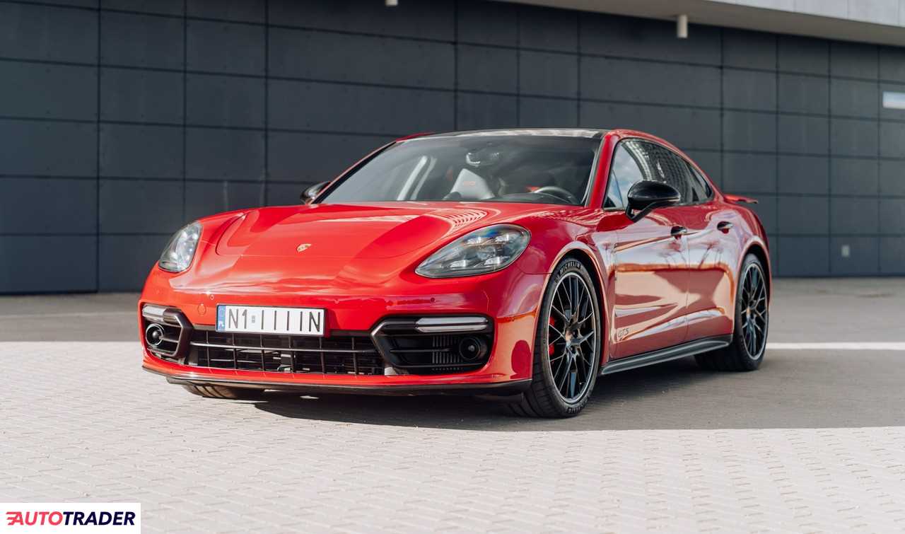 Porsche Panamera 2019 4.0 460 KM