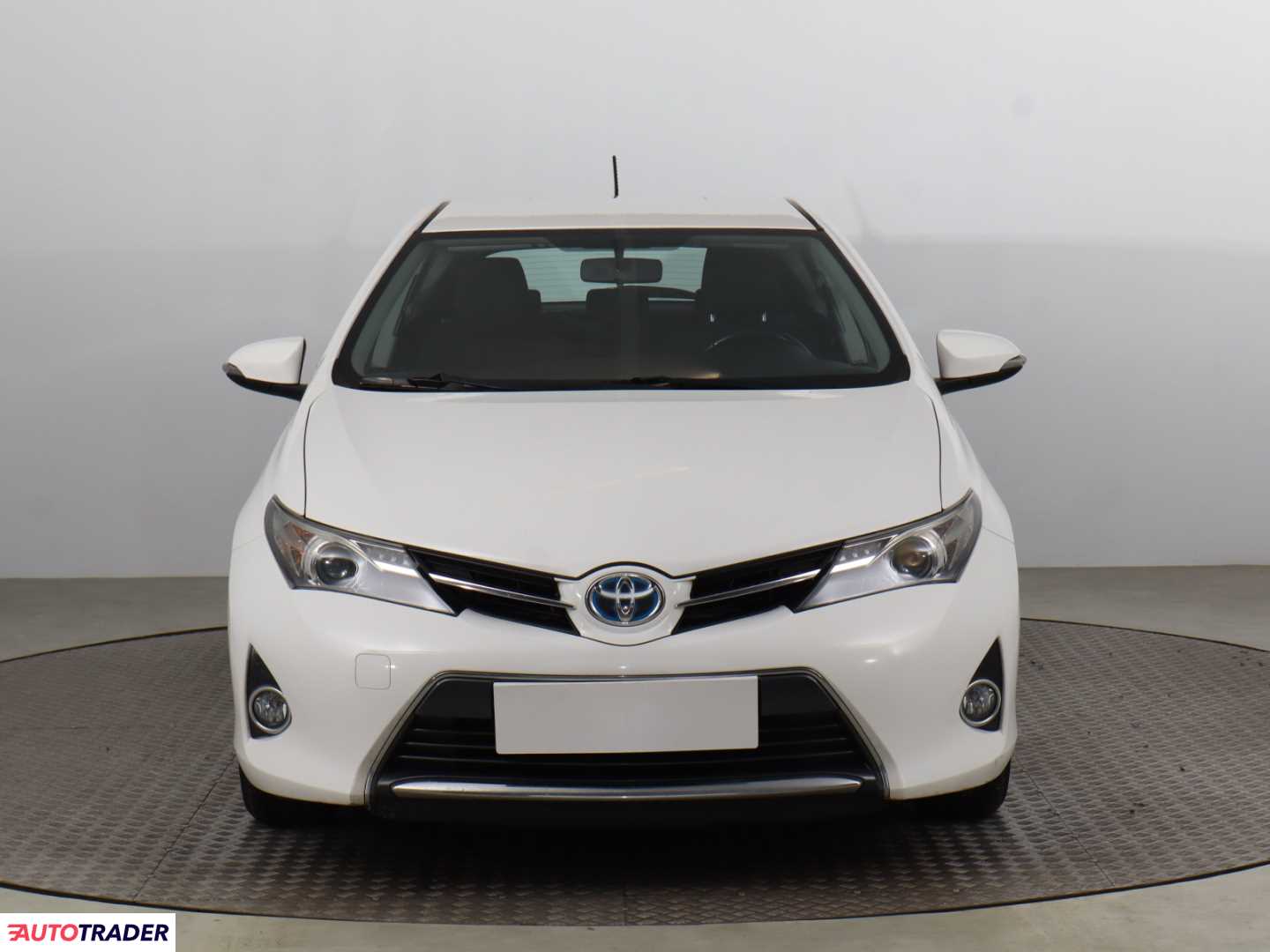 Toyota Auris 2014 1.8 134 KM