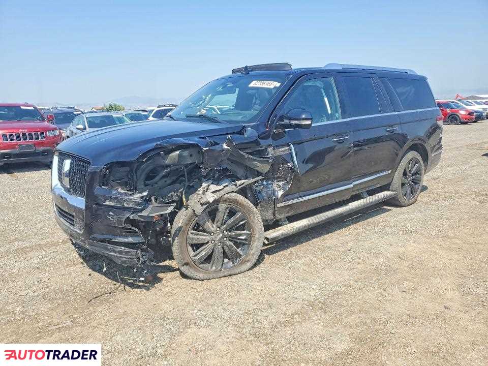 Lincoln Navigator 2023 3