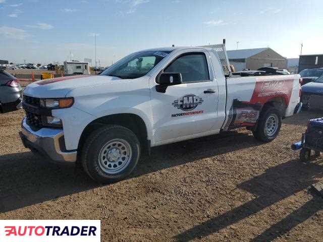 Chevrolet Silverado 2020 4