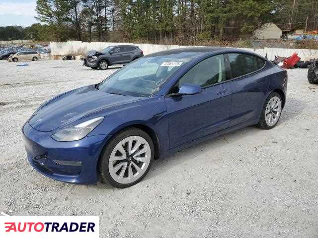 Tesla Model 3 2022