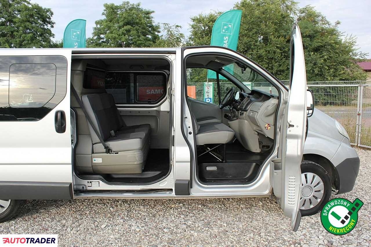 Opel Vivaro 2011 2 Opel Vivaro 2011 2