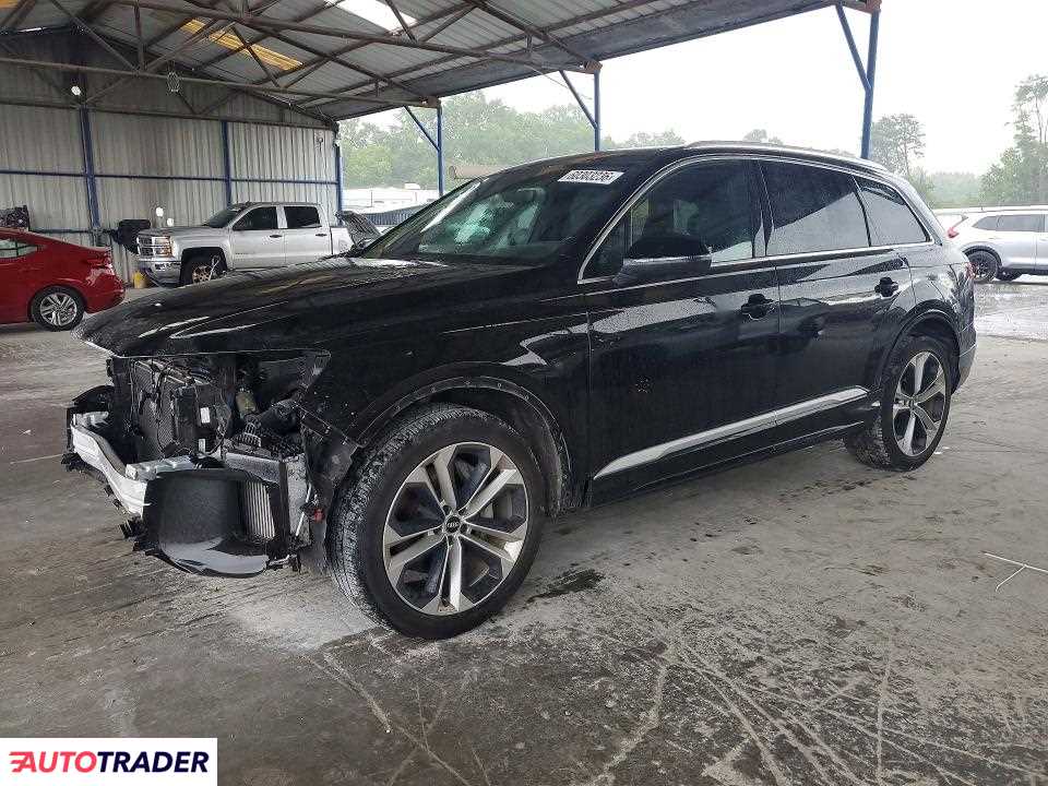 Audi Q7 2021 3