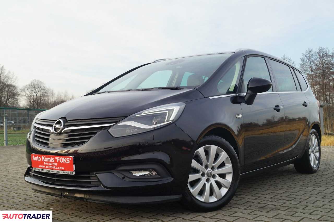 Opel Zafira 2017 1.4 140 KM