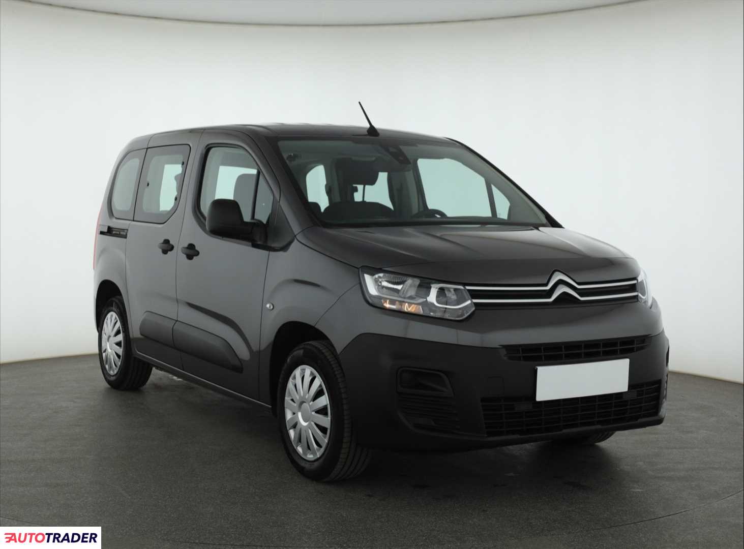 Citroen Berlingo 2022 1.2 108 KM