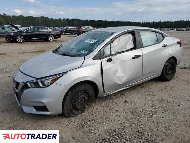 Nissan Versa 2020 1