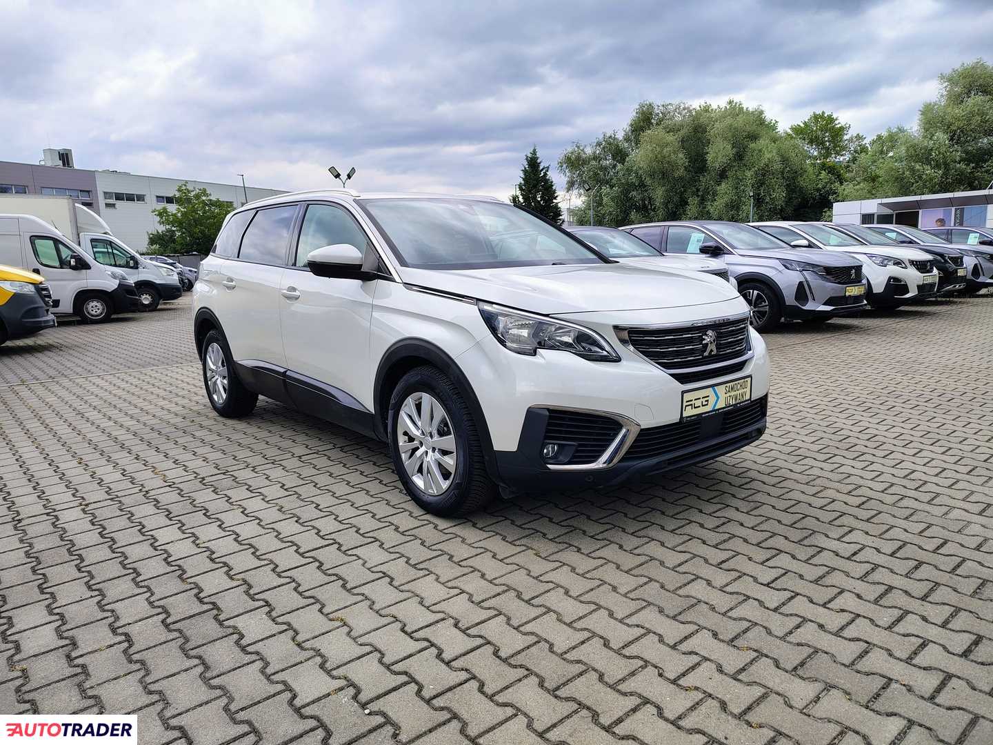 Peugeot 5008 2019 1.5 130 KM