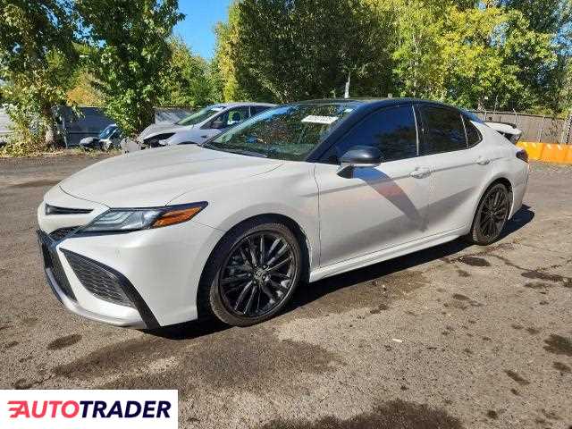 Toyota Camry 2022 3