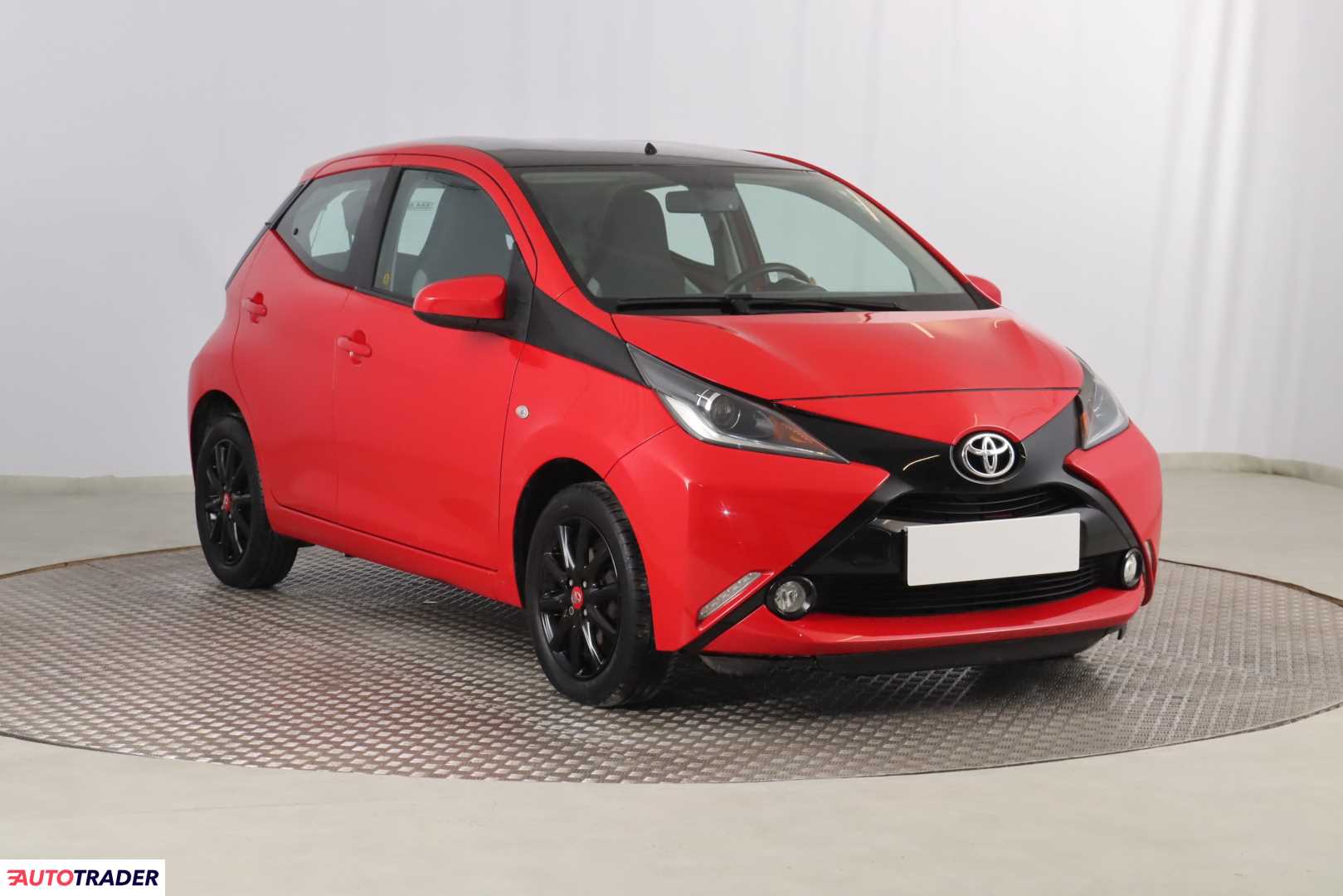 Toyota Aygo 1.0 68 KM 2017r. (Piaseczno)