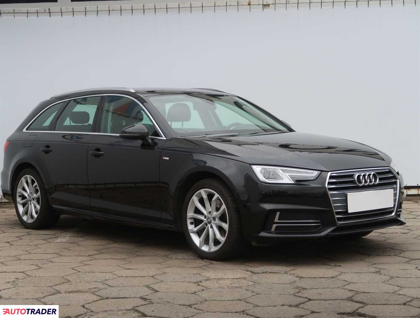 Audi A4 2018 1.4 147 KM