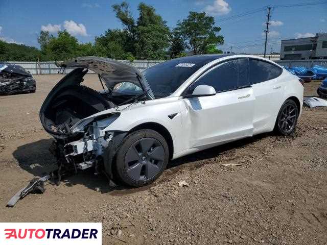 Tesla Model 3 2023