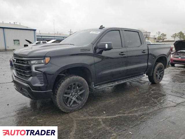 Chevrolet Silverado 5.0 benzyna 2023r. (TULSA)