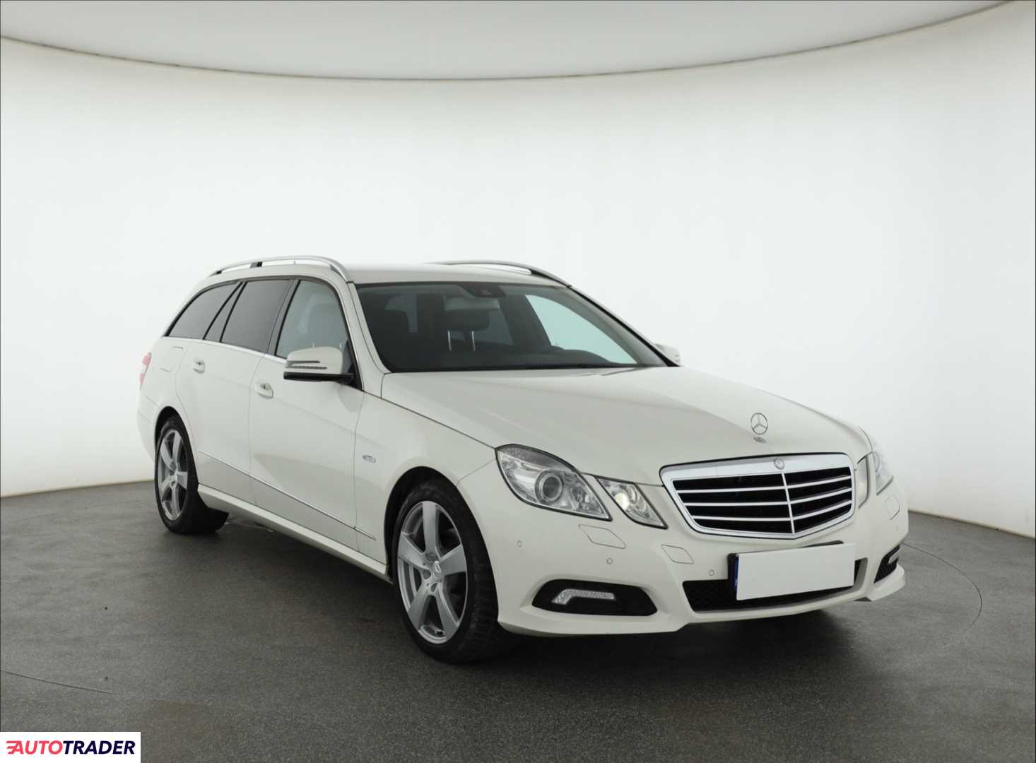 Mercedes E-klasa 2010 1.8 181 KM