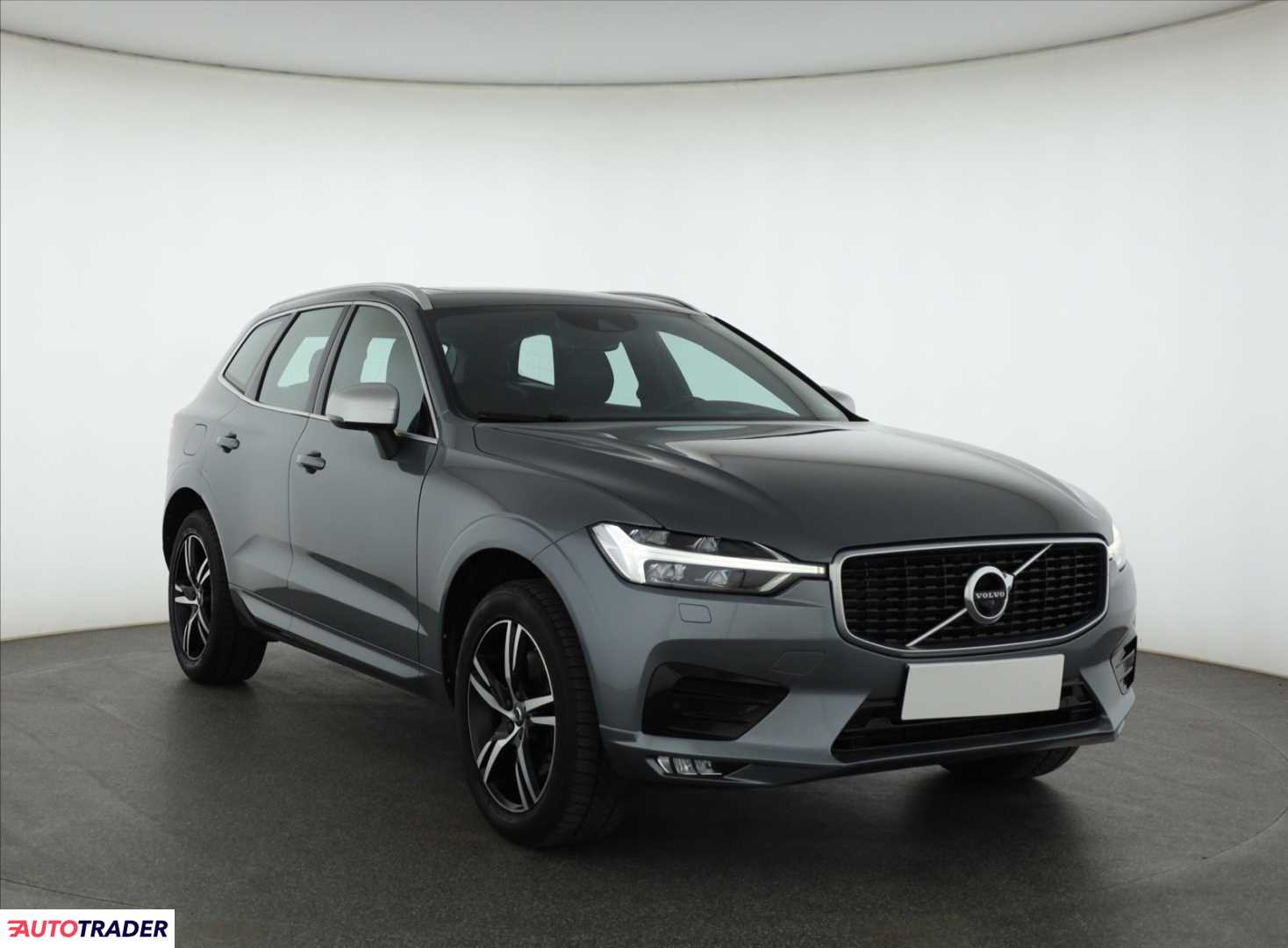 Volvo XC60 2019 2.0 246 KM