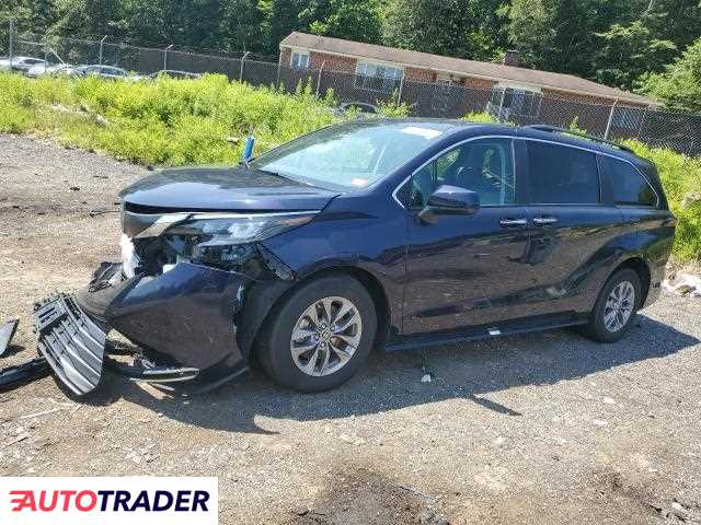 Toyota Sienna 2024 2
