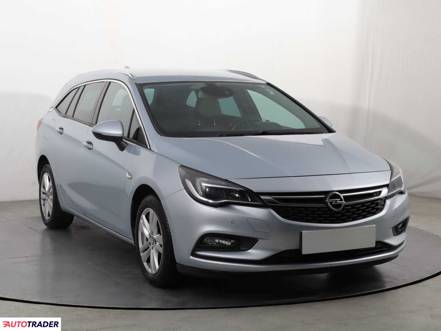 Opel Astra 2016 1.6 158 KM