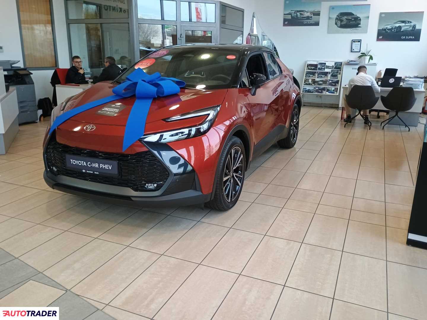Toyota C-HR 2025 2.0 223 KM
