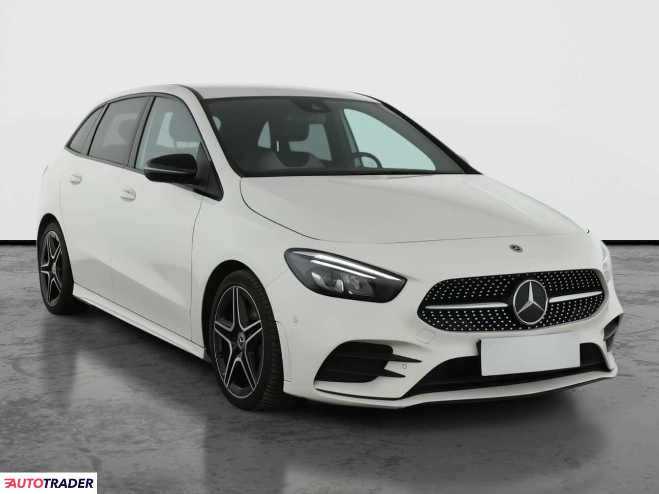Mercedes B-klasa 2019 1.3 160 KM