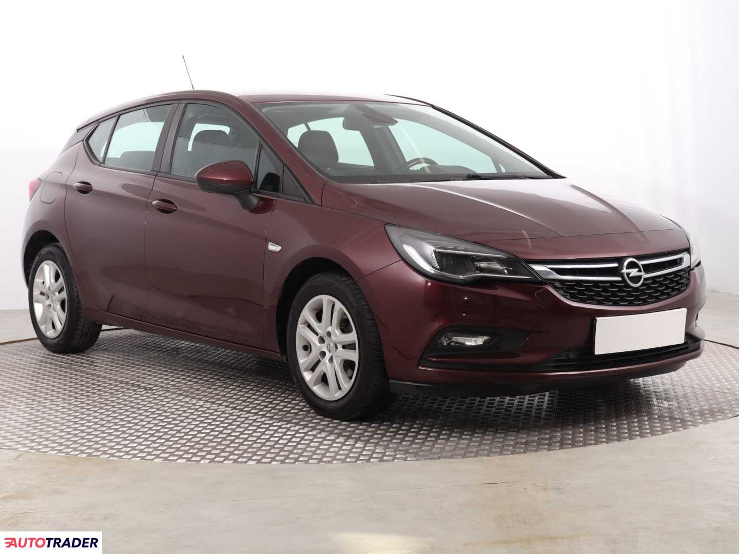 Opel Astra 2018 1.4 123 KM